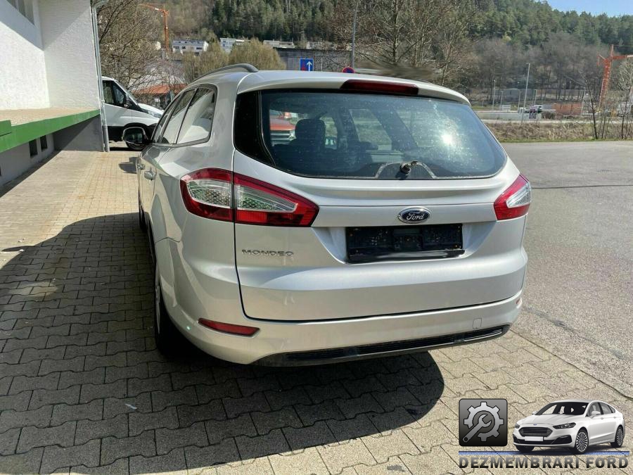 Arcuri ford mondeo 2010