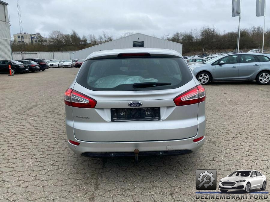Stalp central ford mondeo 2013
